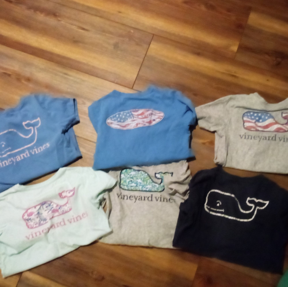 Boys Vineyard Vines T-shirt Lot size S
